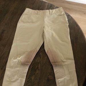 Ariat pro series breaches